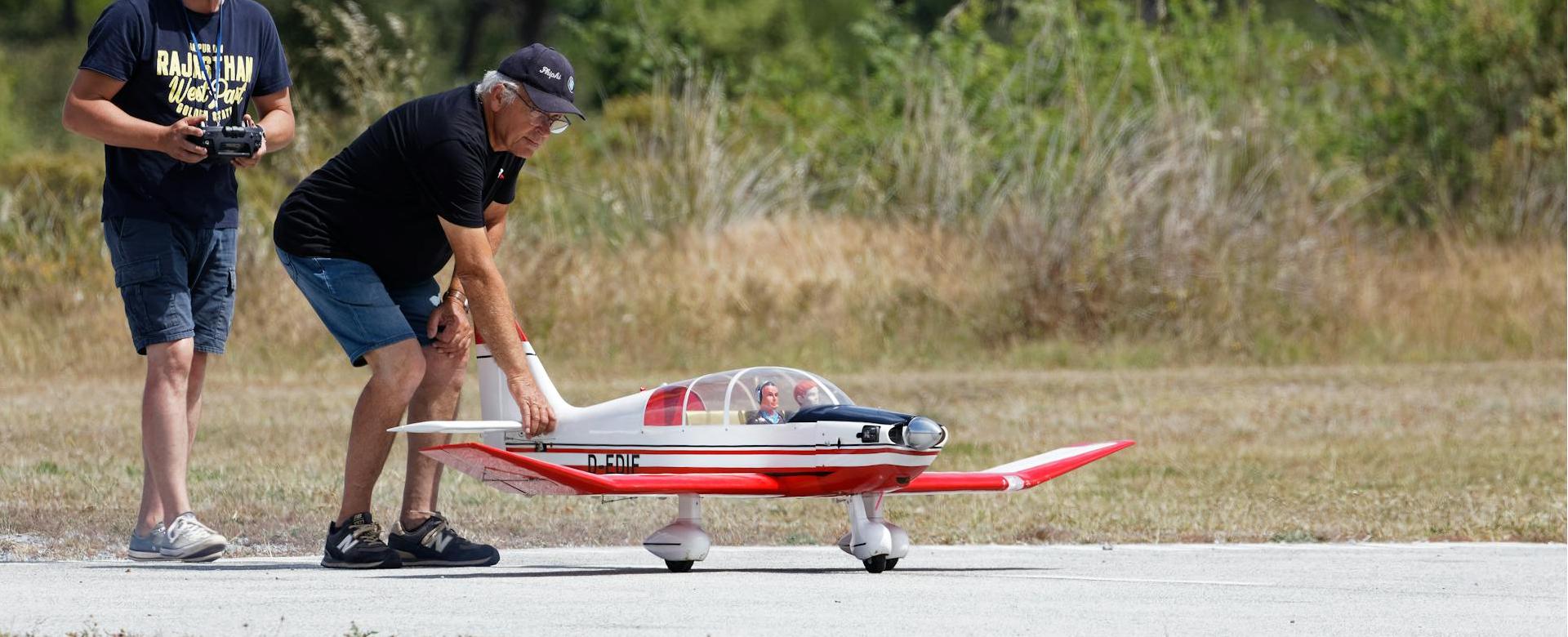 RC-Flugzeuggeschäft -RC-Flugzeuggeschäft pexels arnauld van wambeke 8244954